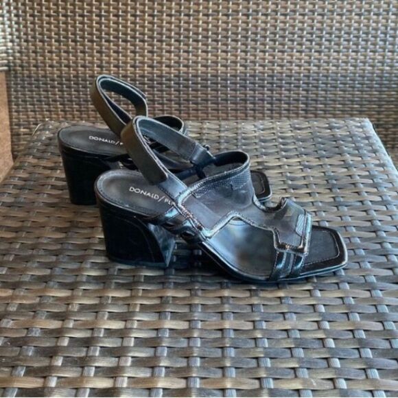 Donald Piner sandals women’s size 8.5 - Picture 1 of 6